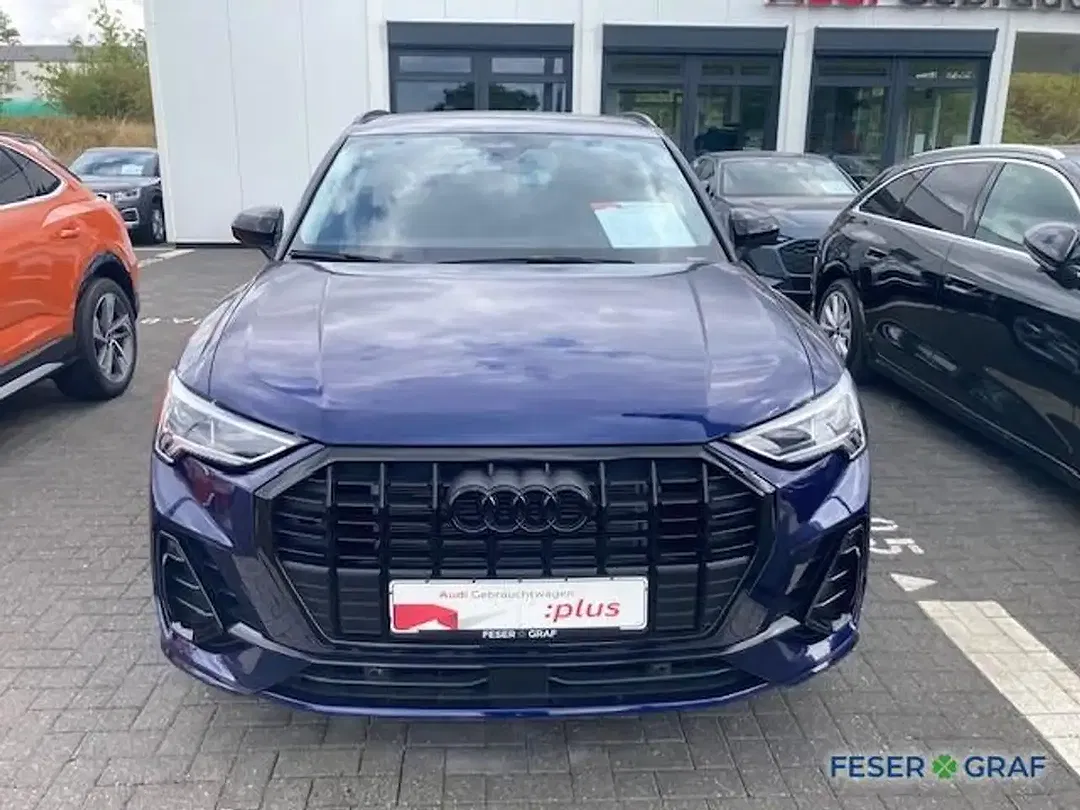 Audi Q3 S line - Thumbnail 2