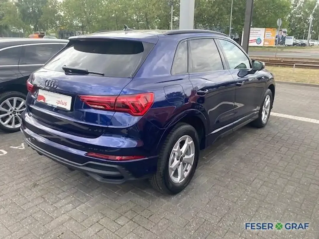 Audi Q3 S line - Thumbnail 4