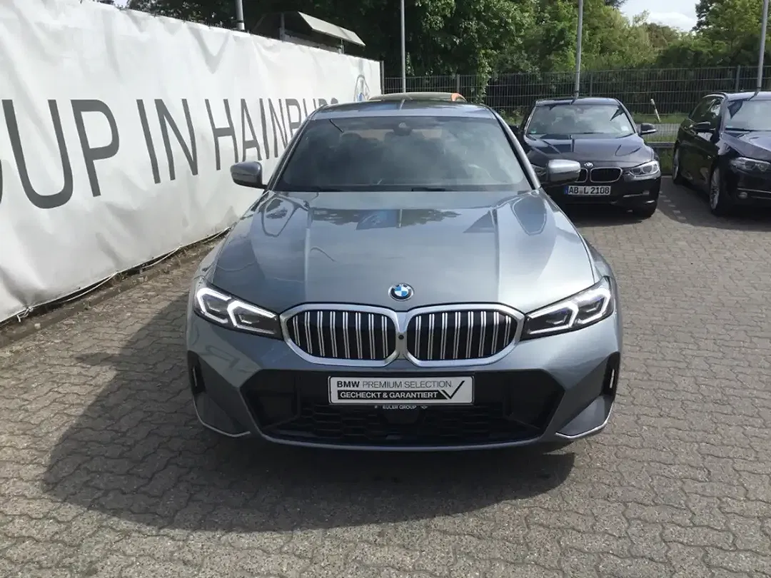 BMW 320 M Sport - Thumbnail 2