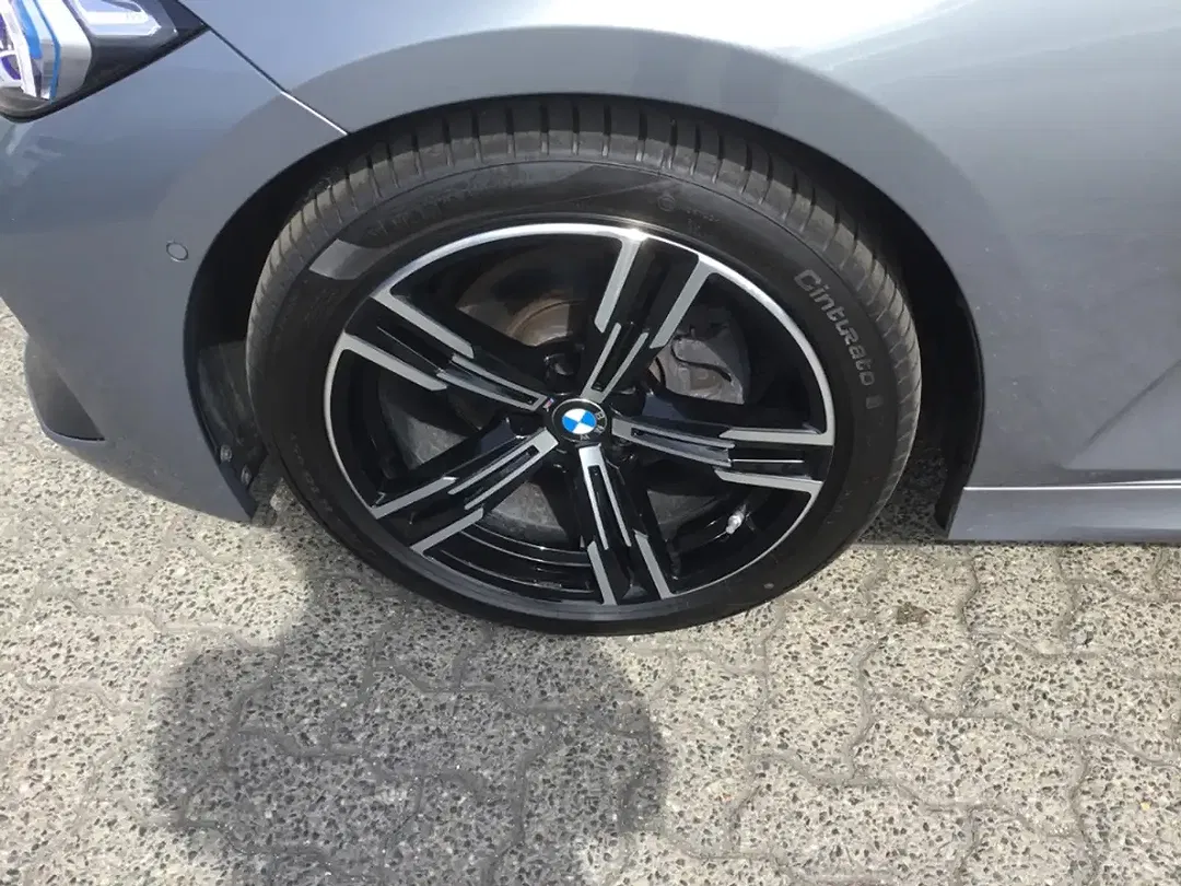 BMW 320 M Sport - Thumbnail 3