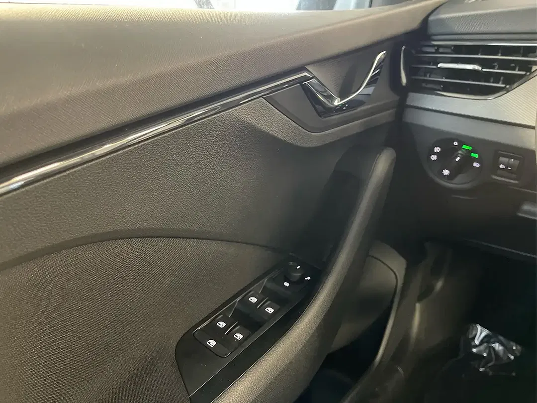 Skoda Kamiq DSG - Thumbnail 9