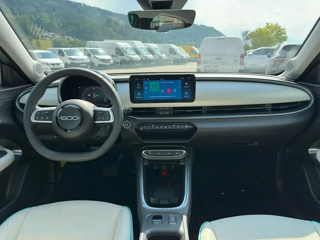 Fiat 600 EV La Prima - Thumbnail 12
