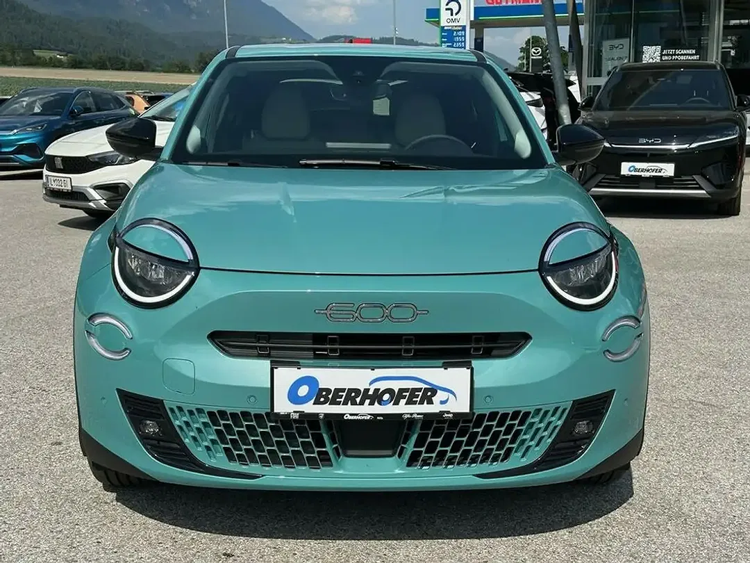 Fiat 600 EV La Prima - Thumbnail 9