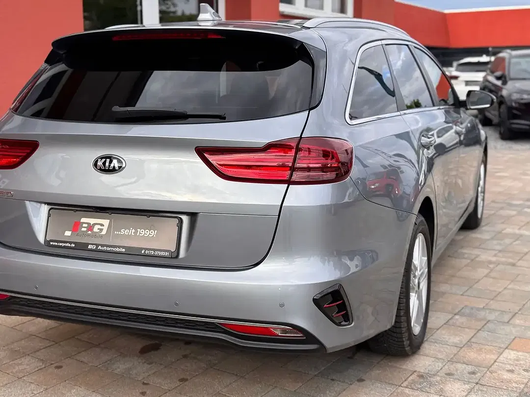 Kia Ceed SW / cee'd SW Vision - Thumbnail 4