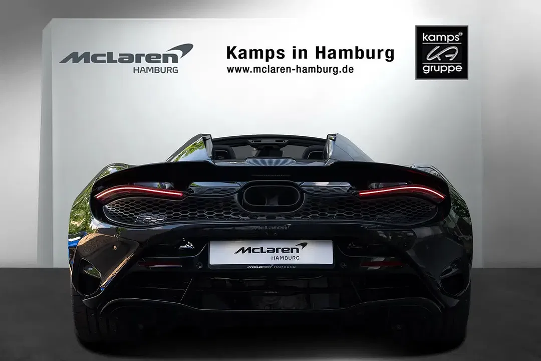 McLaren 750S Spider - Thumbnail 4