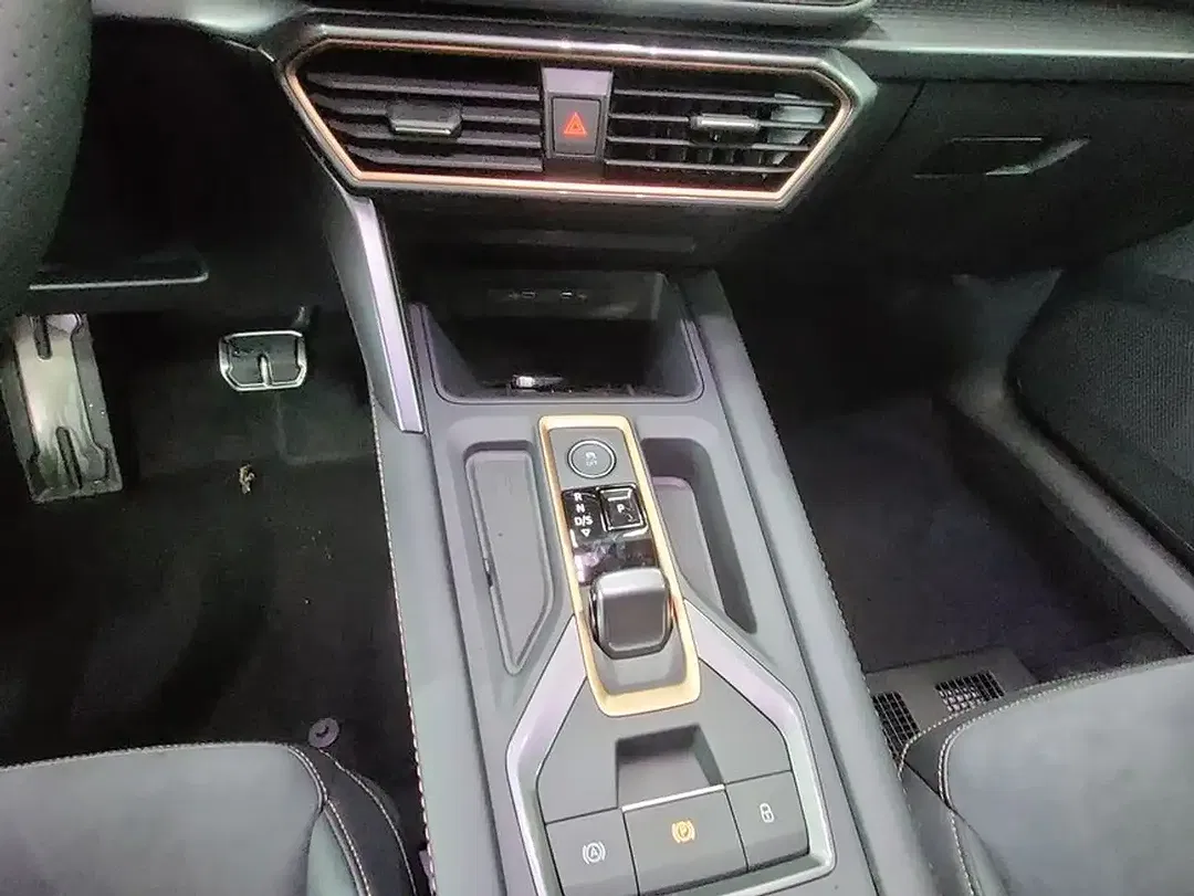 CUPRA Formentor 2.0 TSI DSG VZ Matrix LED - Thumbnail 14