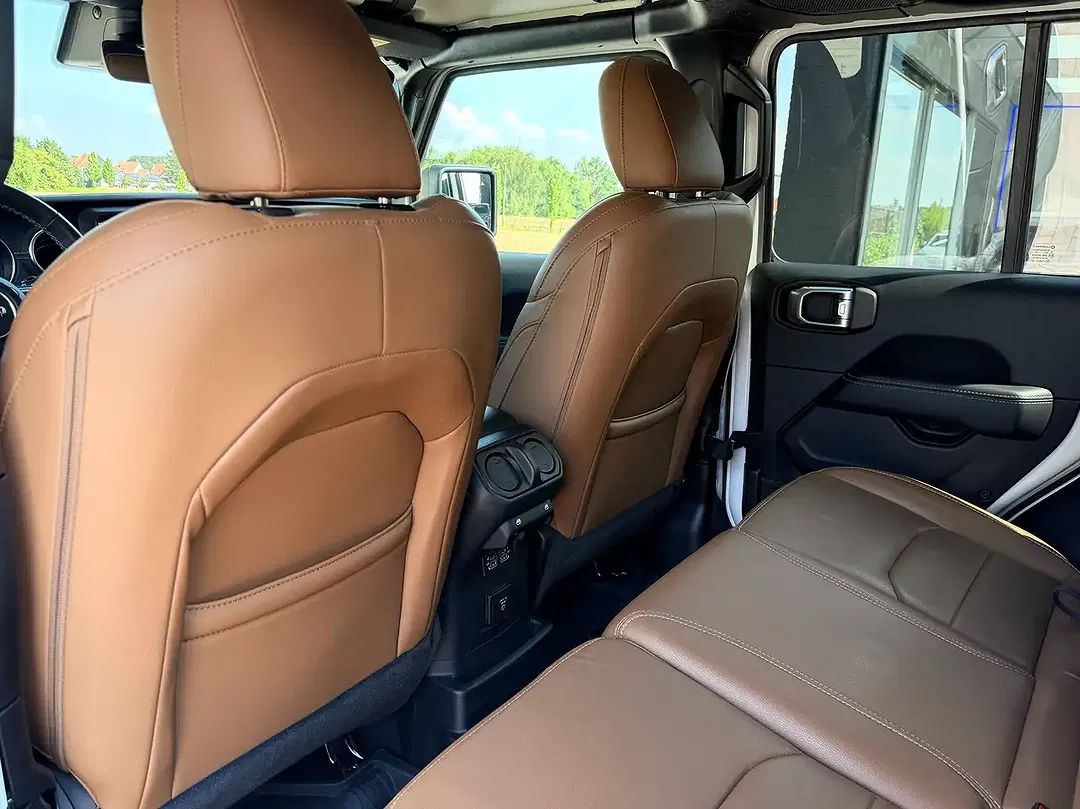 Jeep Wrangler 2.0 PHEV Turbo 4xe Sahara - Thumbnail 18