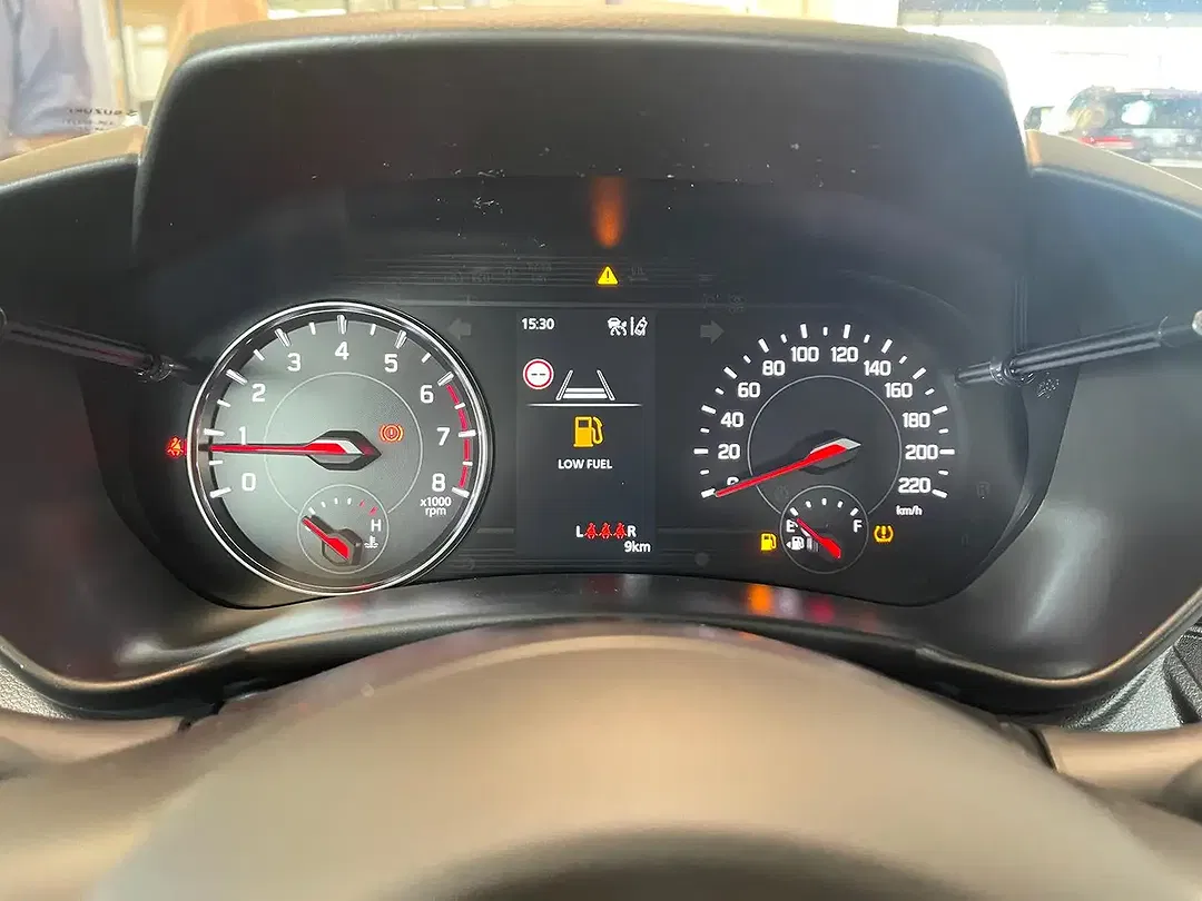 Suzuki Swift Hybrid 1.2 Club - Thumbnail 6