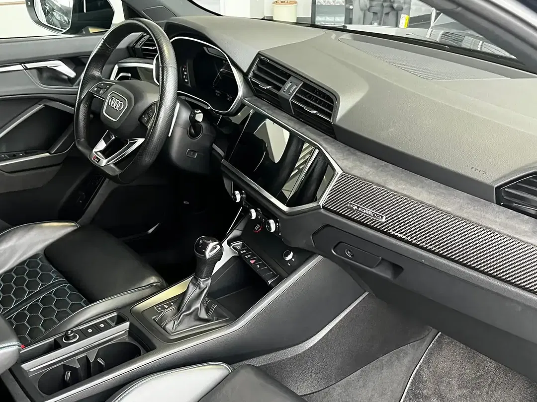 Audi RS Q3 2.5 TFSI quattro - foto 15
