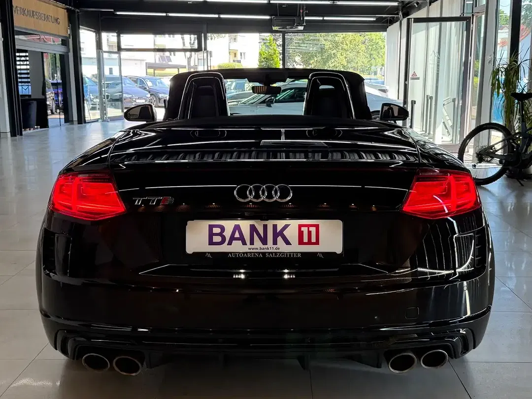 Audi TT quattro Roadster - Thumbnail 8
