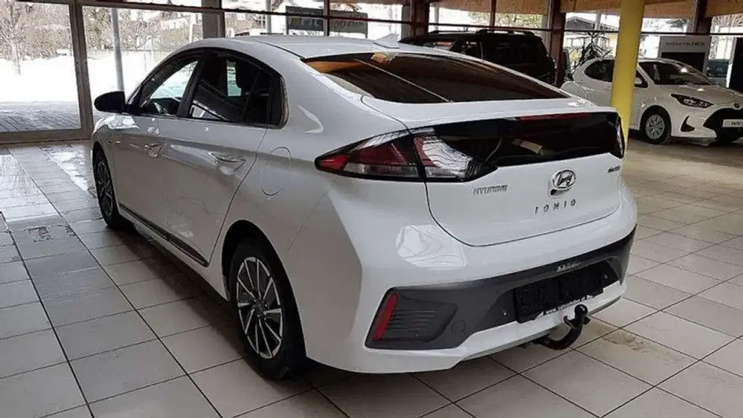 Hyundai IONIQ AUT - Thumbnail 7