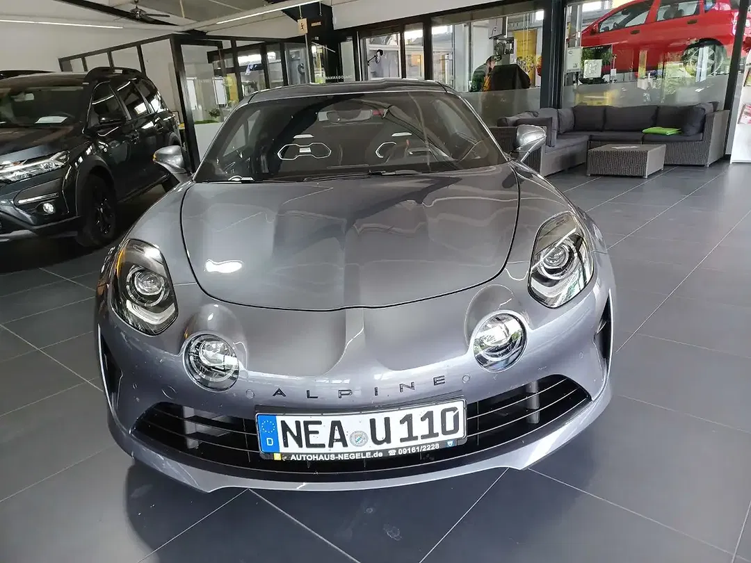 Alpine A110 - Thumbnail 9