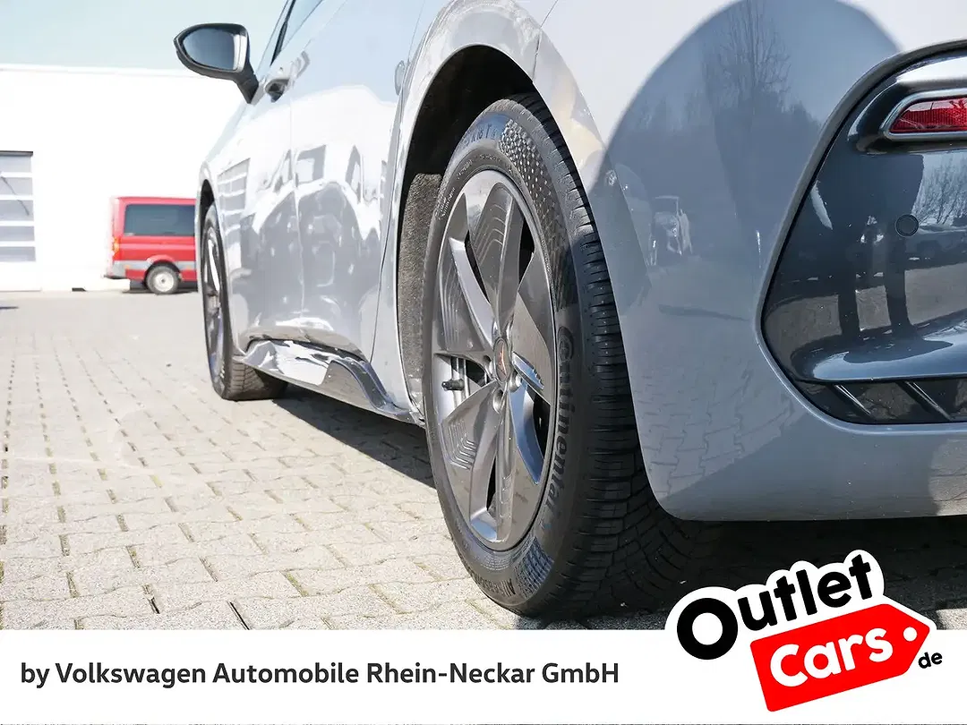CUPRA Born - Thumbnail 8