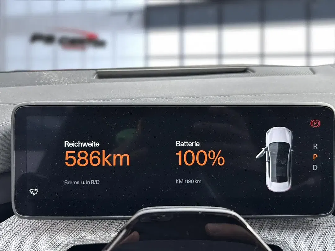 Polestar 4 - Thumbnail 12