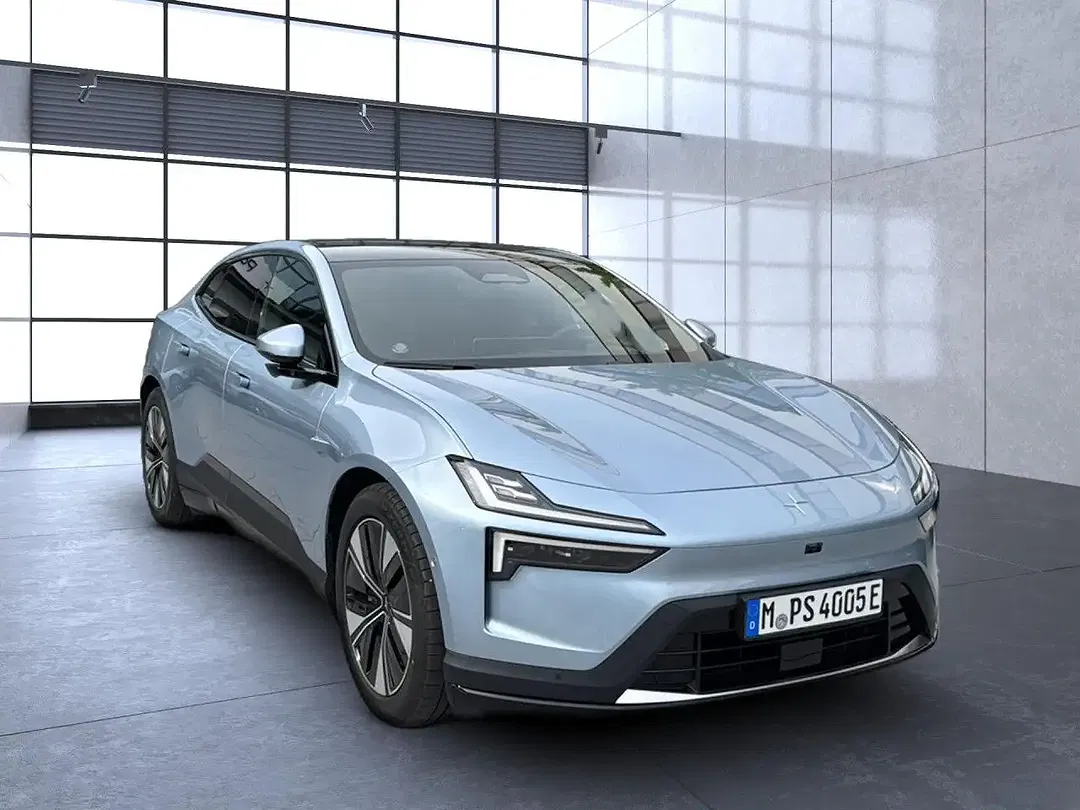 Polestar 4 - Thumbnail 4