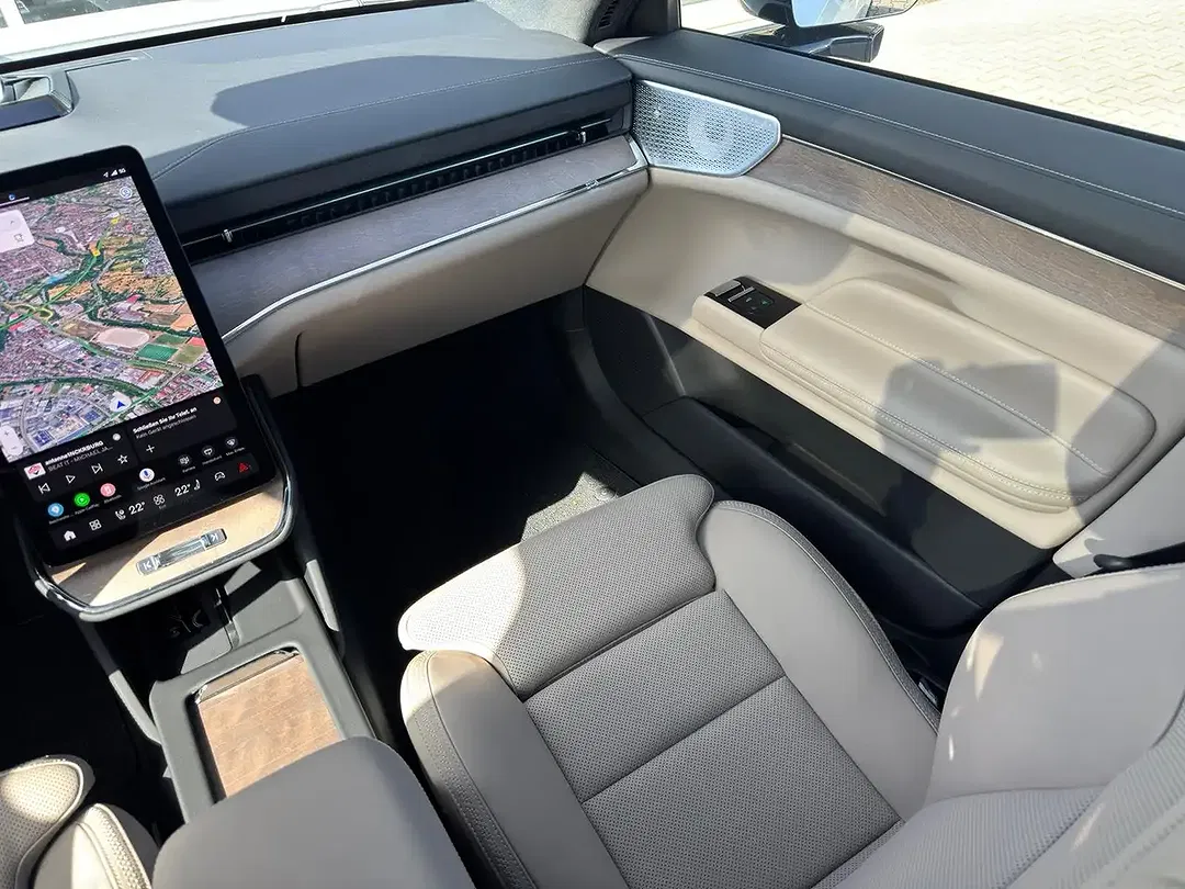 Volvo ES90 Single Motor Extended Range Ultra - Thumbnail 8