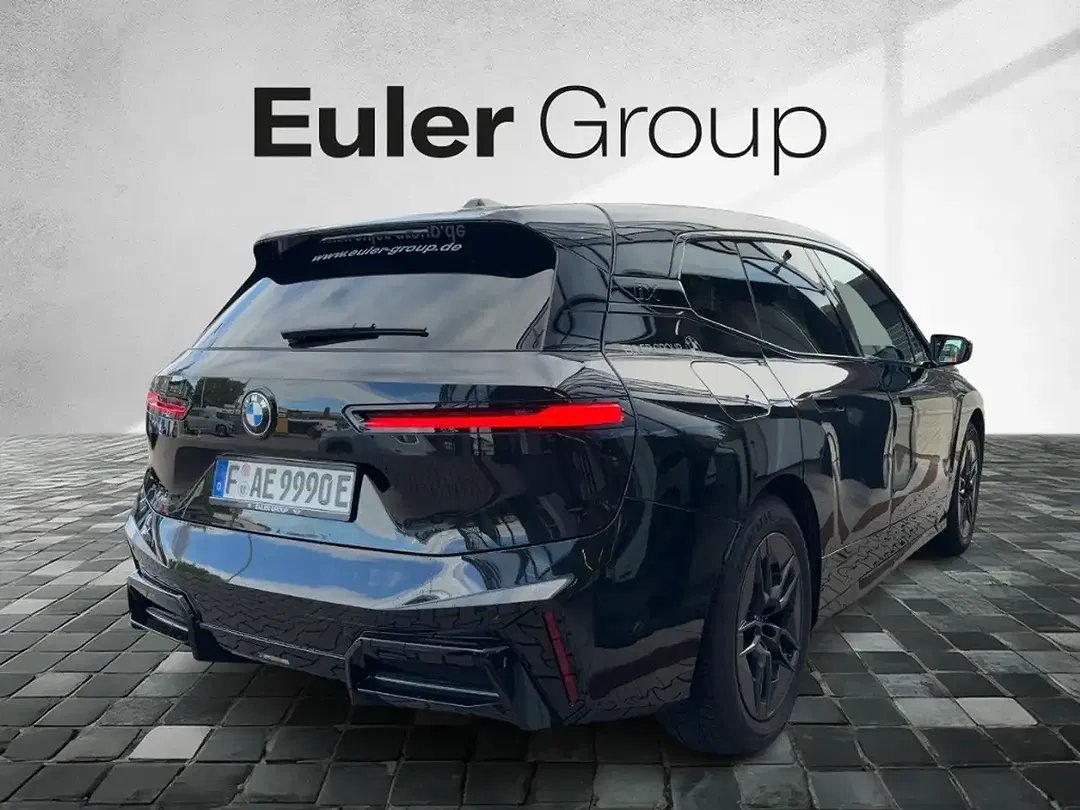 BMW iX xDrive - Thumbnail 5