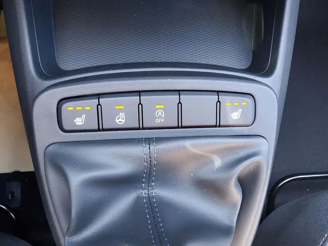 Hyundai i10 1.0 GDI Trend - Thumbnail 14