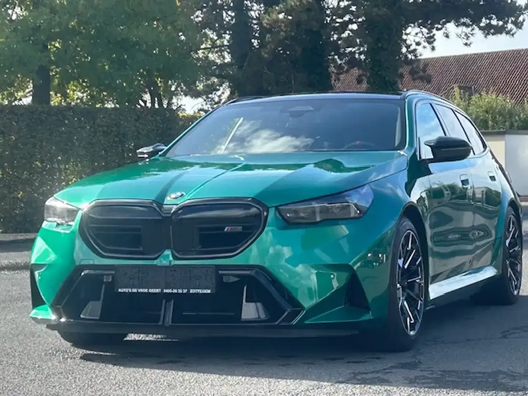 BMW M5 PHEV Touring - Thumbnail 7