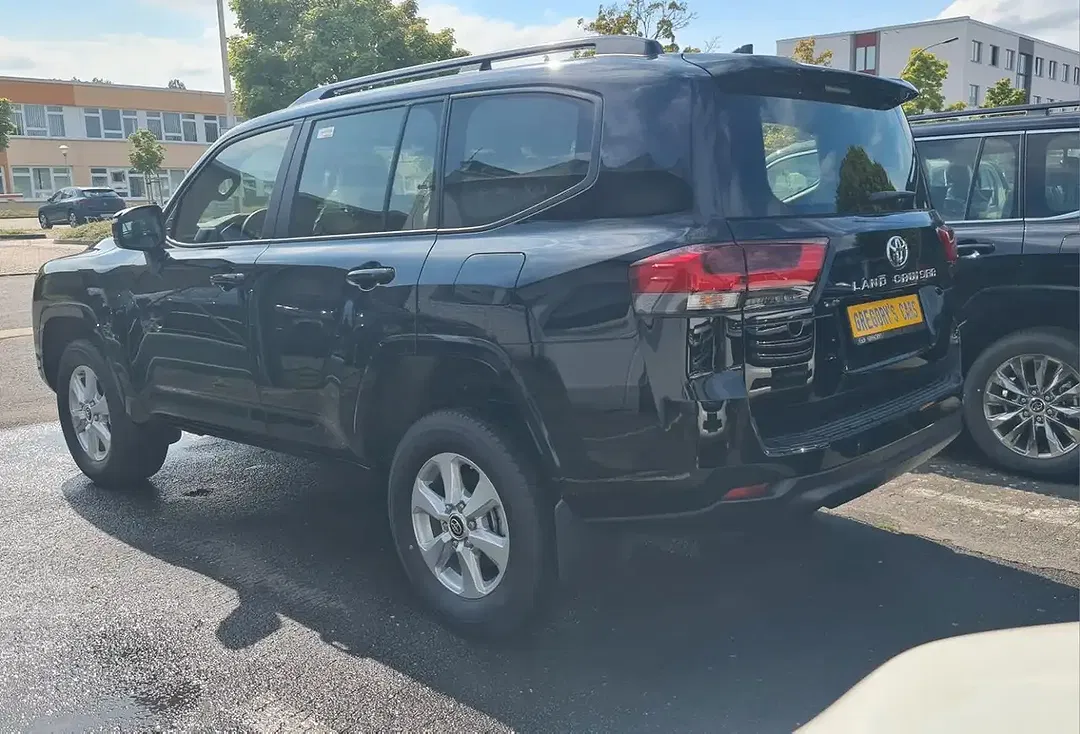 Toyota Land Cruiser Elegance - Thumbnail 7