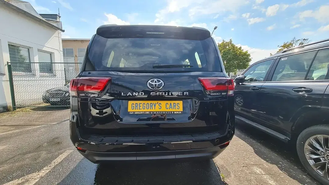Toyota Land Cruiser Elegance - Thumbnail 8