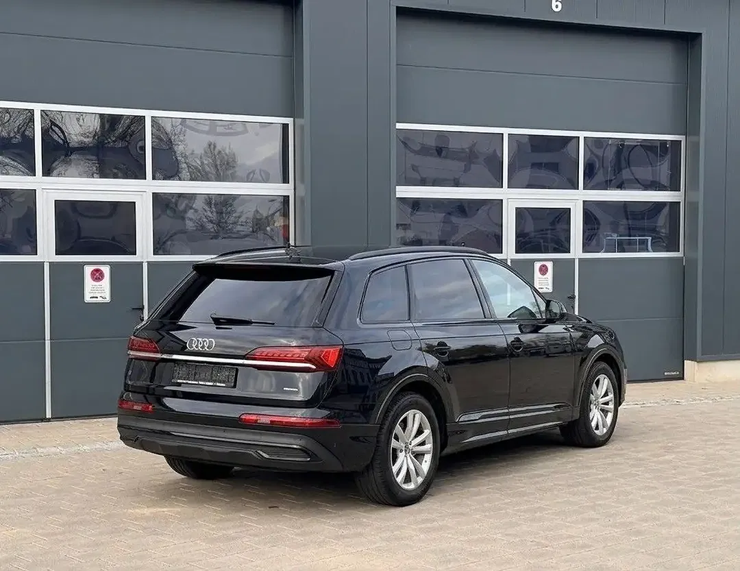 Audi Q7 55 TFSI e quattro competition plus - Thumbnail 6