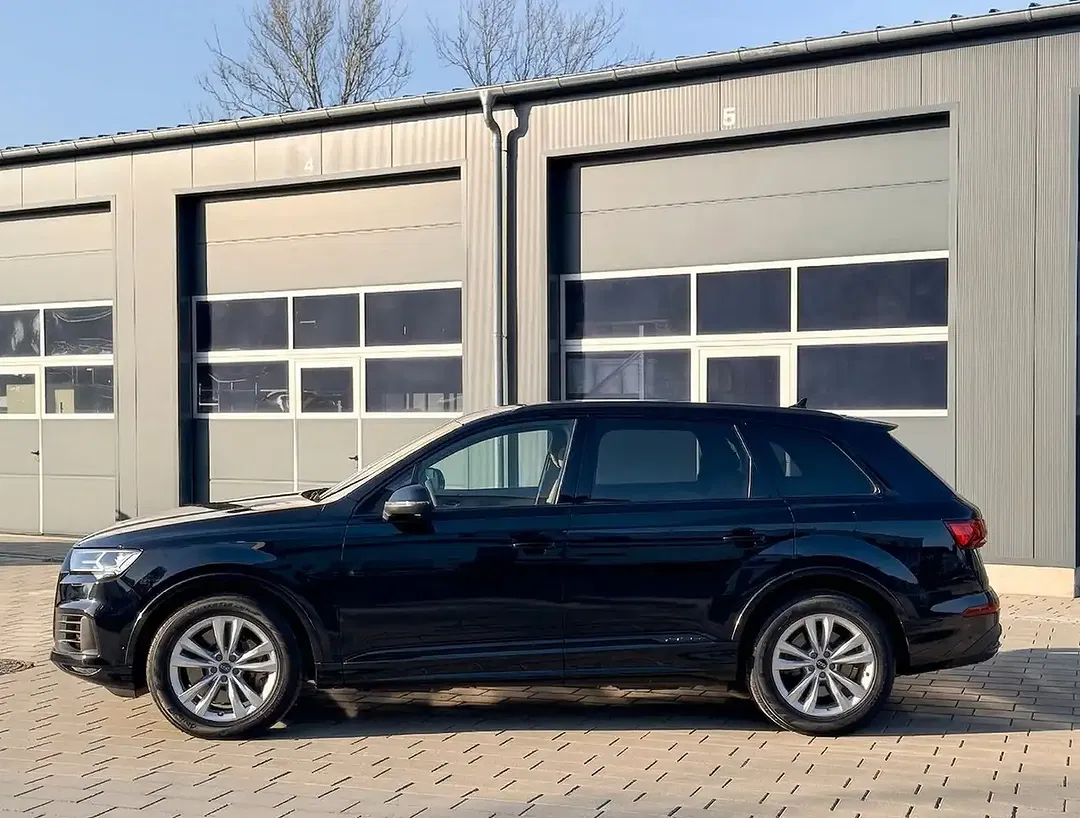 Audi Q7 55 TFSI e quattro competition plus - Thumbnail 7