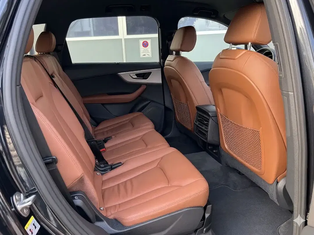 Audi Q7 55 TFSI e quattro competition plus - Thumbnail 9