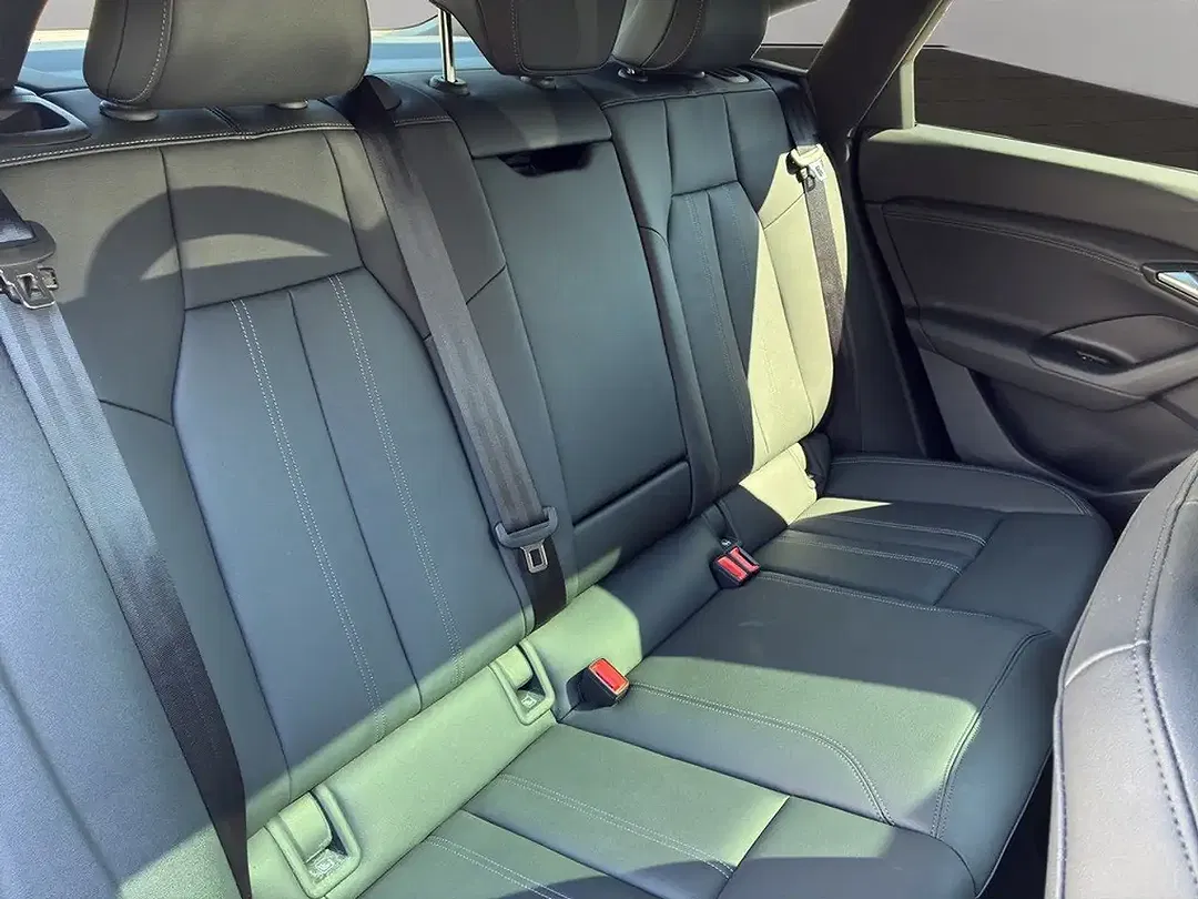 Audi Q6 e-tron performance Sportback S line - Thumbnail 9