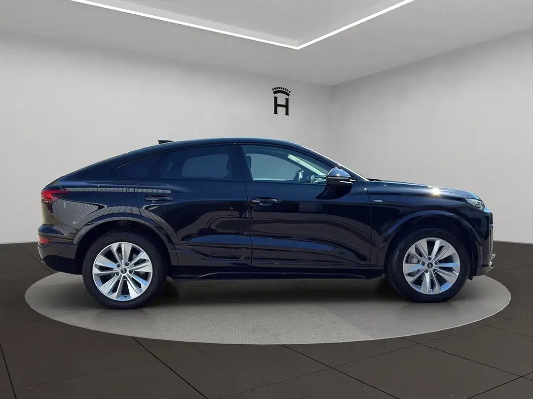 Audi Q6 e-tron performance Sportback S line - Thumbnail 5