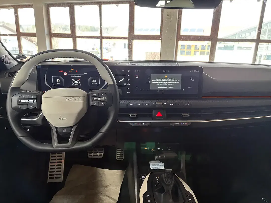 Kia K4 GT-Line - Thumbnail 13