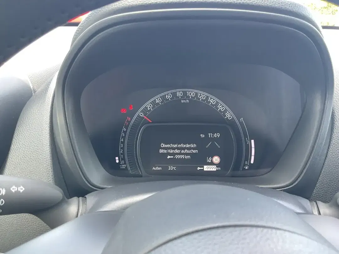 Toyota Aygo X Teamplayer - Thumbnail 12