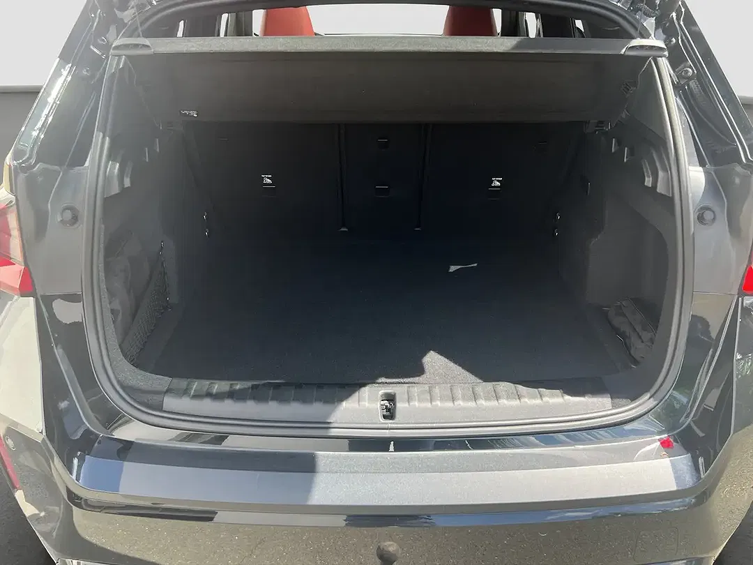 BMW iX1 xDrive M Sport - Thumbnail 10