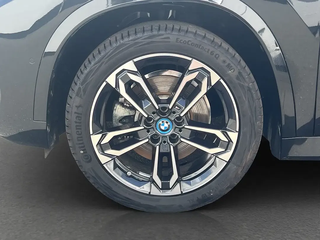 BMW iX1 xDrive M Sport - Thumbnail 15