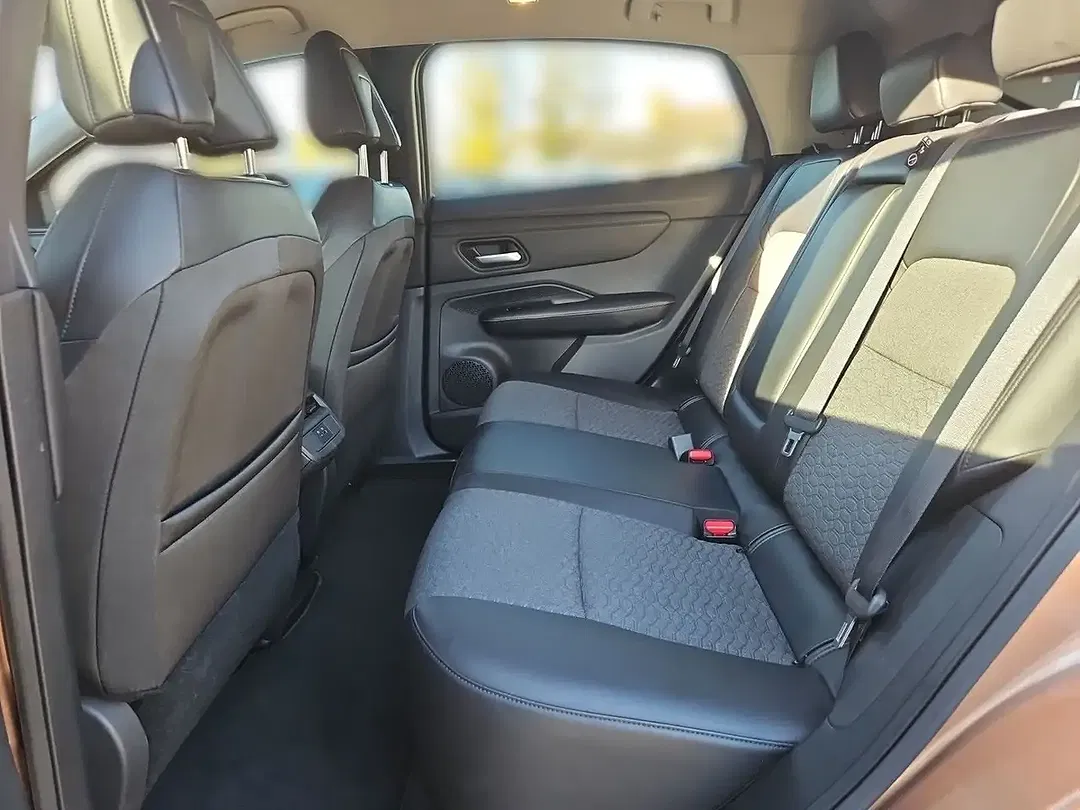 Nissan Ariya ProPilot Basis - Thumbnail 11