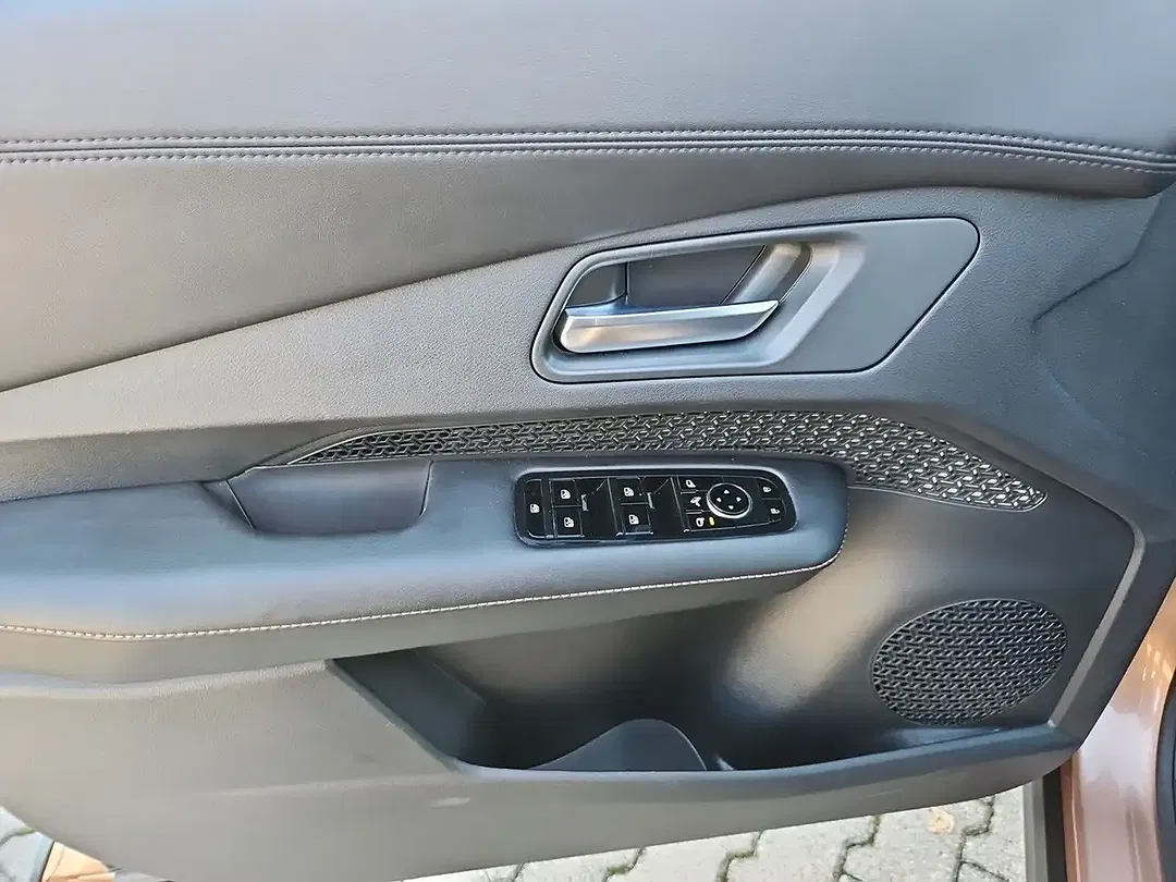 Nissan Ariya ProPilot Basis - Thumbnail 14