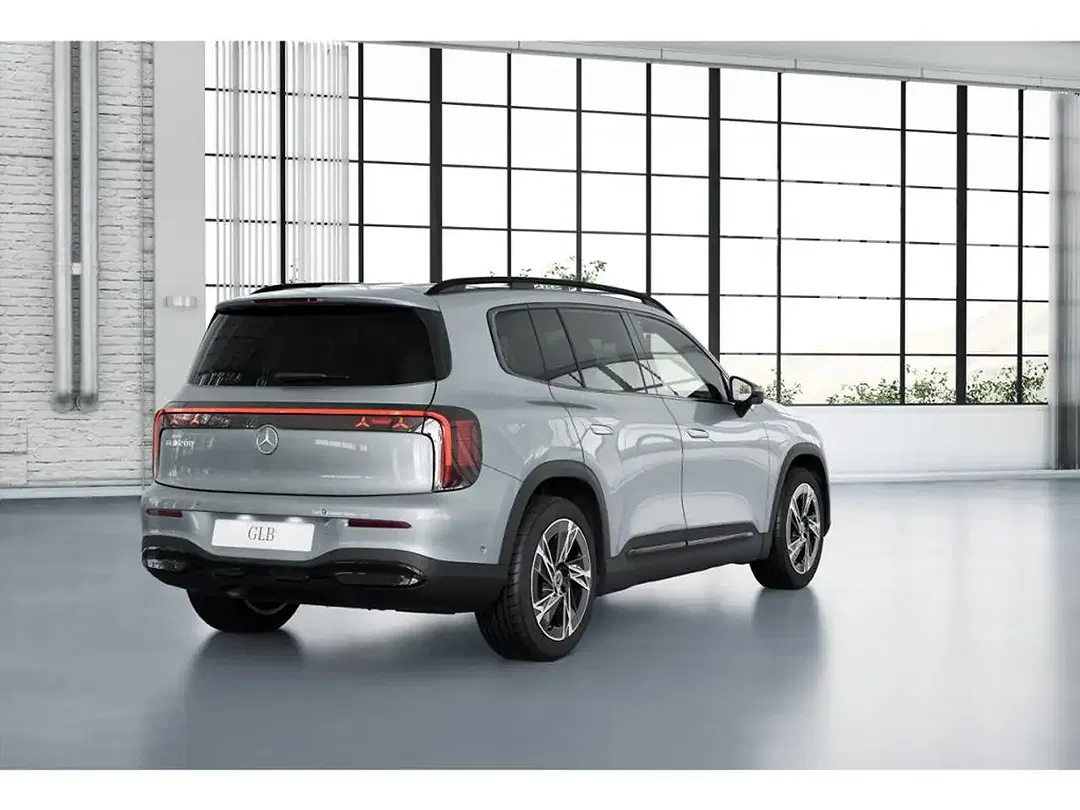 Mercedes-Benz GLB 200 Night Premium - Thumbnail 3