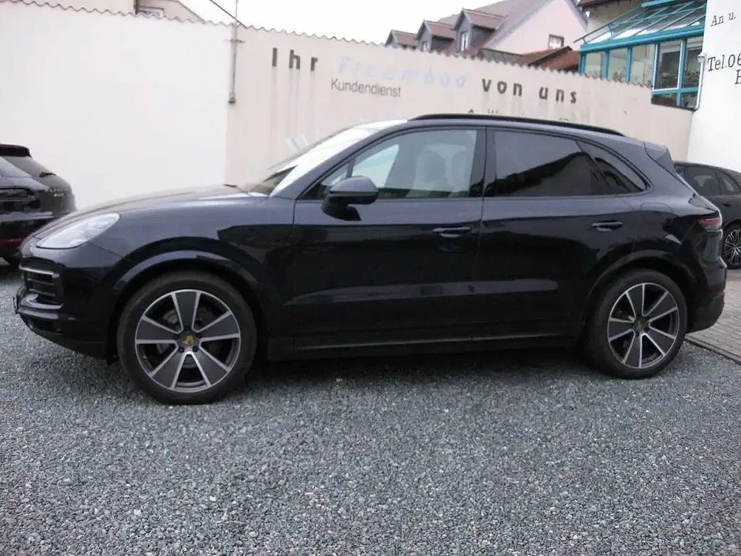 Porsche Cayenne - Thumbnail 7