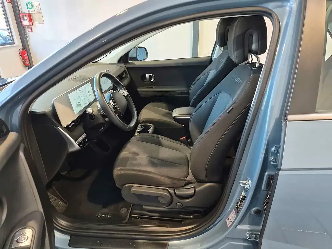Hyundai IONIQ 5 - Thumbnail 8