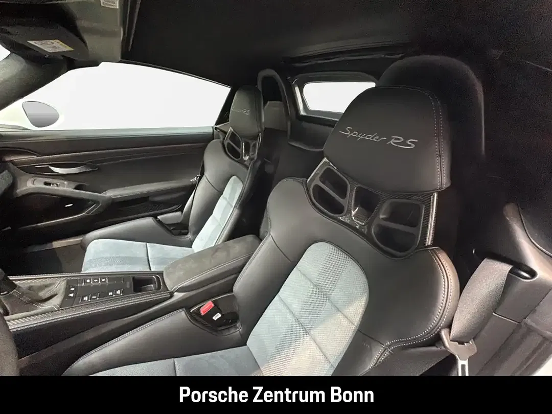 Porsche 718 Spyder RS - Thumbnail 13