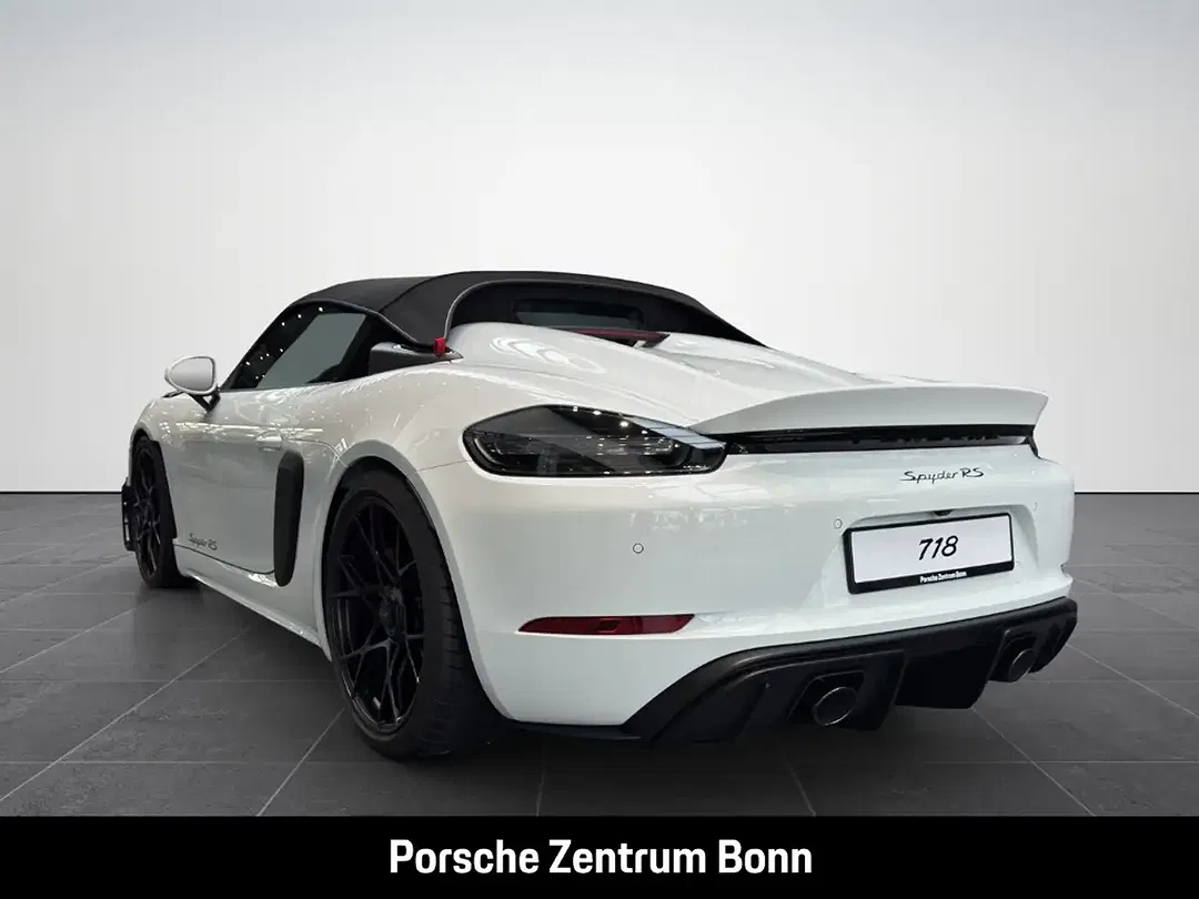 Porsche 718 Spyder RS - Thumbnail 7