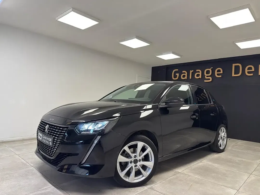 Peugeot 208 - foto 1