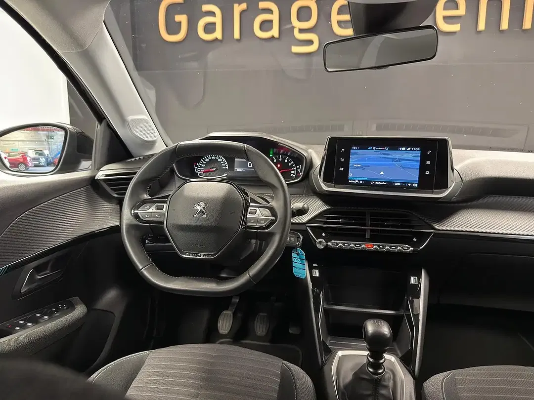 Peugeot 208 - Thumbnail 10