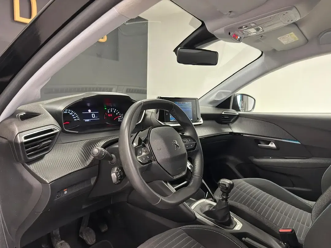 Peugeot 208 - Thumbnail 14