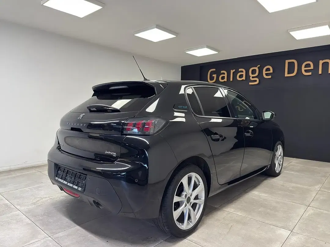 Peugeot 208 - Thumbnail 8