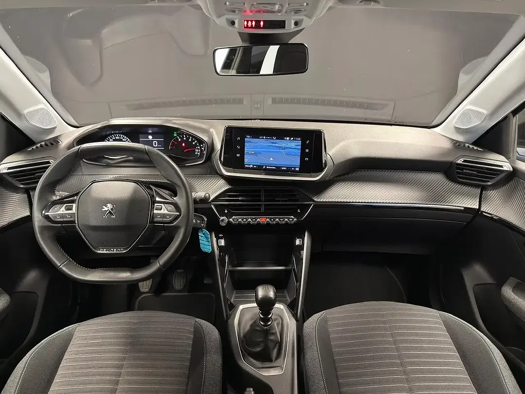 Peugeot 208 - Thumbnail 9