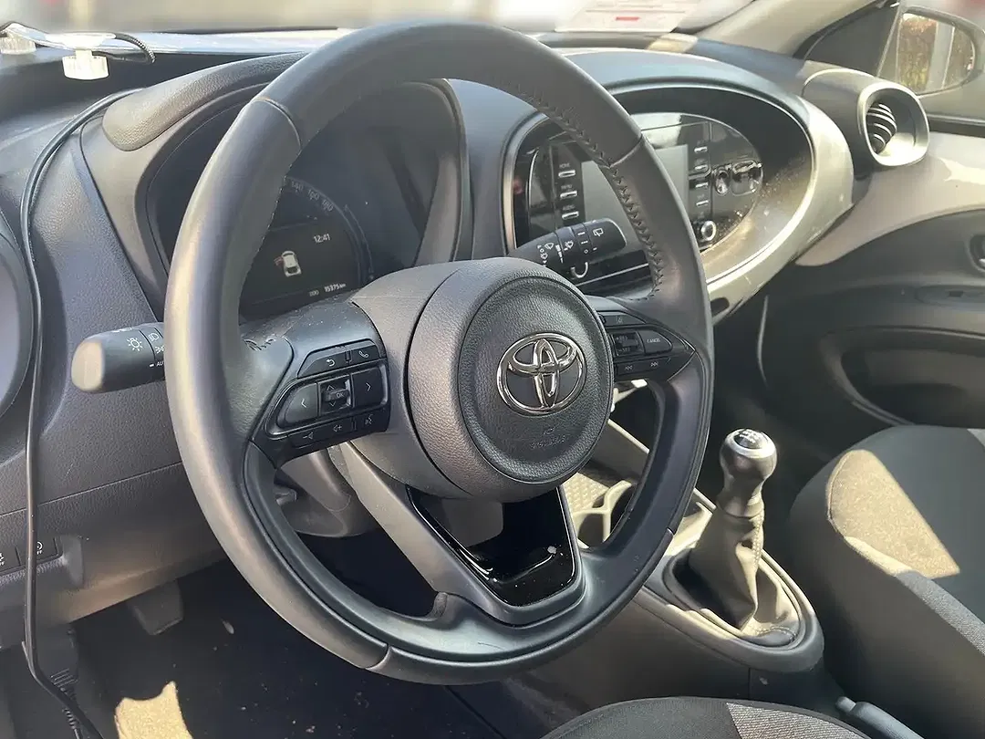 Toyota Aygo - Thumbnail 9
