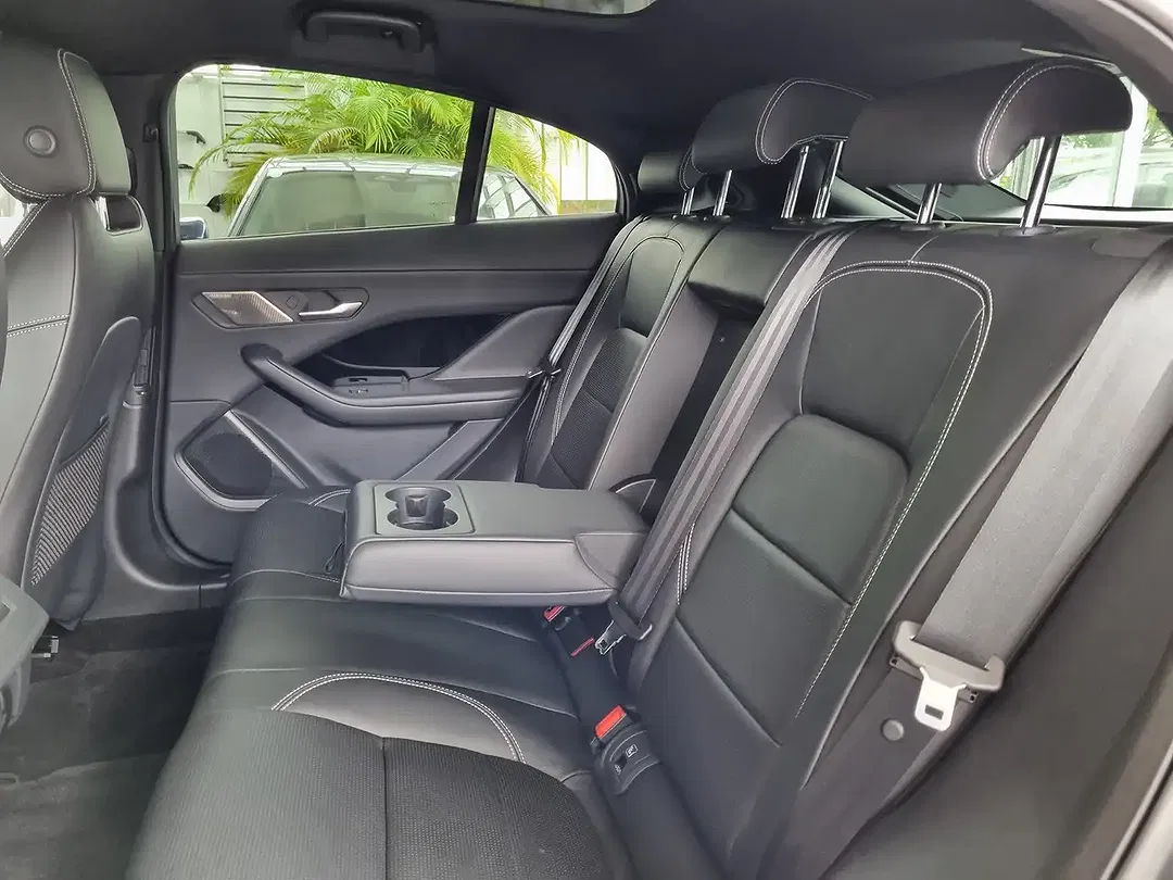 Jaguar I-Pace EV 4x4 Edition - Thumbnail 14
