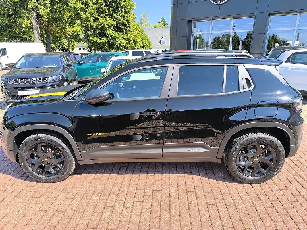 Jeep Avenger MHEV 4xe The North Face - Thumbnail 4