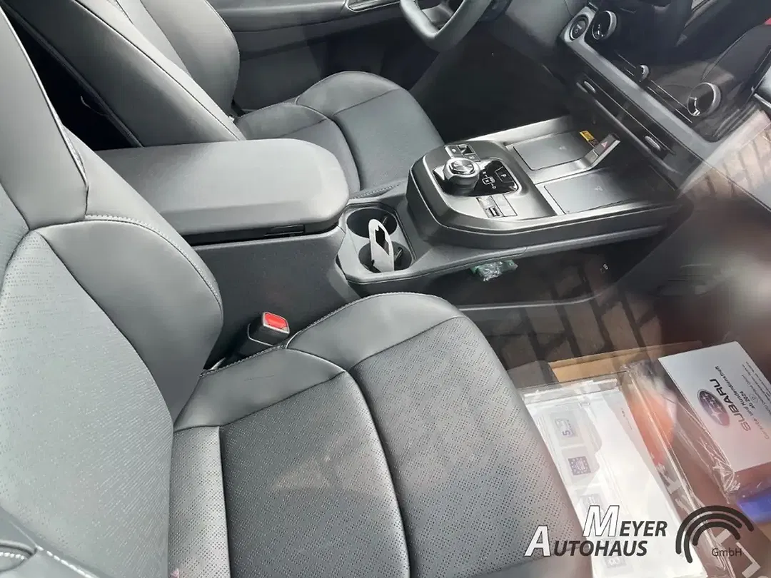 Subaru Solterra AWD Comfort - Thumbnail 10